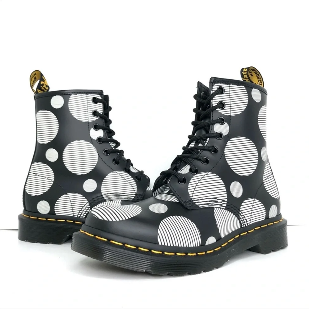 Dr. Martens Polka Dot Combat Boots NEW IN BOX - Picture 1 of 11